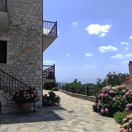 Varvítsa Meterizi Guesthouse מראה חיצוני תמונה