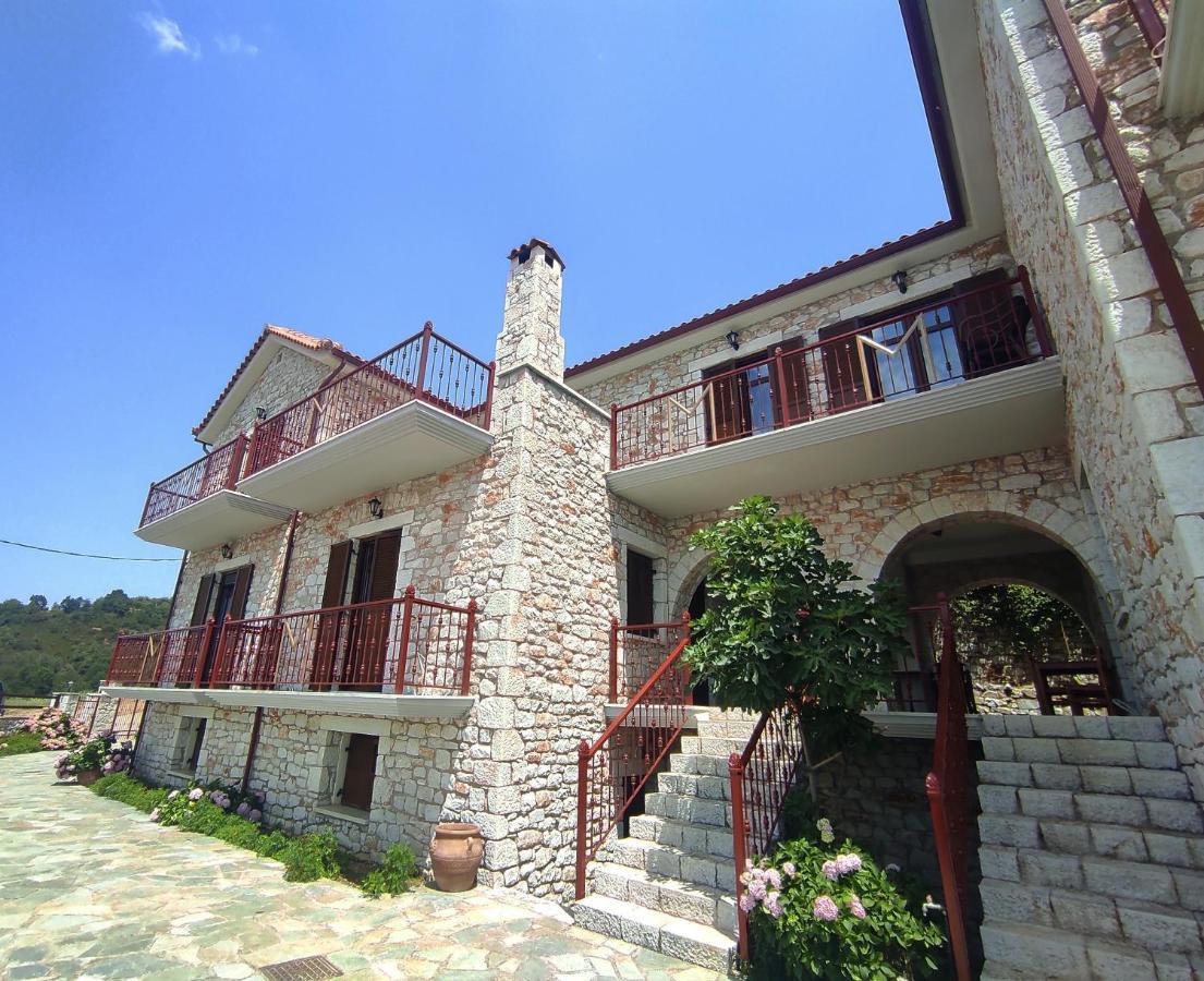 Varvítsa Meterizi Guesthouse מראה חיצוני תמונה